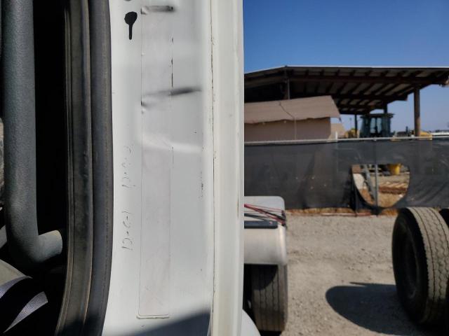 67584335 :رقم المزاد ، 1FUBGDDV4CLBF0494 vin ، 2012 Freightliner Cascadia 1 مزاد بيع