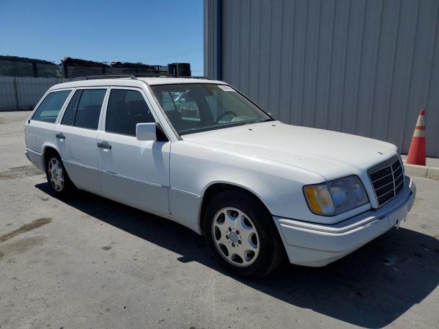 69465455 :رقم المزاد ، WDBEA92E2SF296279 vin ، 1995 Mercedes-benz E 320 مزاد بيع