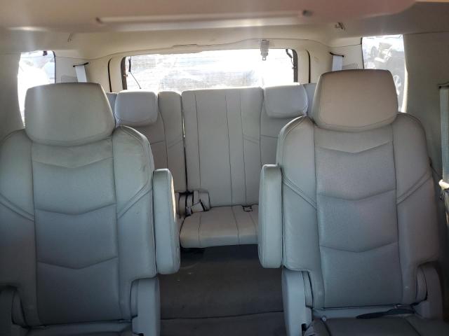70040675 :رقم المزاد ، 1GYS4CKJ3HR201901 vin ، 2017 Cadillac Escalade P مزاد بيع