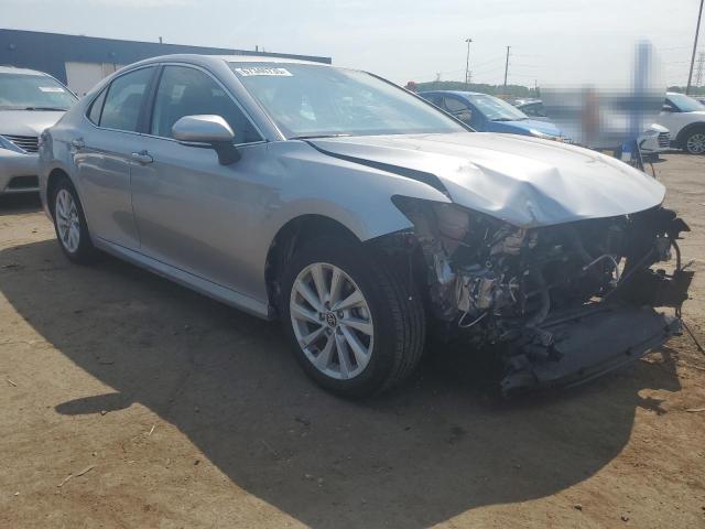67276035 :رقم المزاد ، 4T1R11AKXNU684707 vin ، 2022 Toyota Camry مزاد بيع