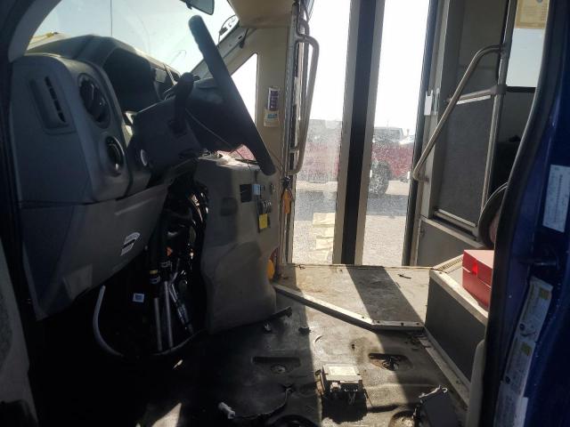 68717625 :رقم المزاد ، 1FDFE4FS8GDC33263 vin ، 2016 Ford Econoline مزاد بيع