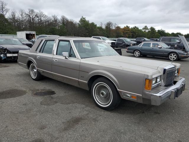 1989 Lincoln Town Car C მანქანა იყიდება აუქციონზე, vin: 1LNBM83F7KY627418, აუქციონის ნომერი: 67242135