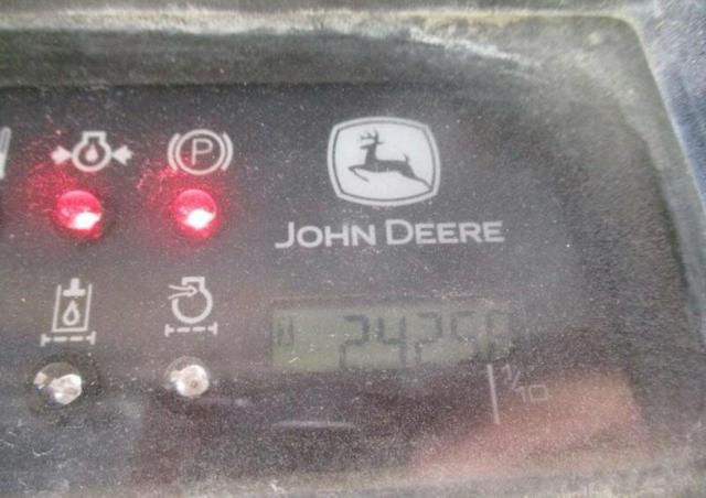 70401885 :رقم المزاد ، KV0250A250800 vin ، 2010 John Deere 250 مزاد بيع
