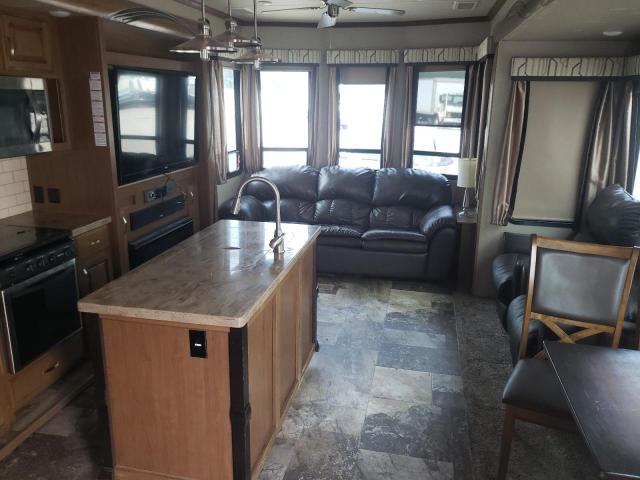 67763095 :رقم المزاد ، 4X4TCRS25JS220306 vin ، 2018 Wildwood Cottage مزاد بيع