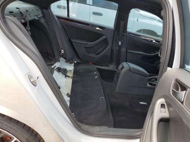 69744775 :رقم المزاد ، 3VW4T7AJ8HM327373 vin ، 2017 Volkswagen Jetta Gli مزاد بيع