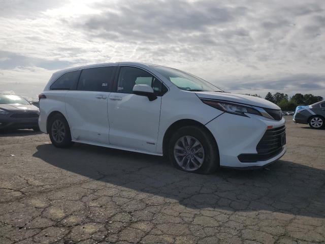 2021 Toyota Sienna Le მანქანა იყიდება აუქციონზე, vin: 5TDKRKEC6MS043743, აუქციონის ნომერი: 68544565