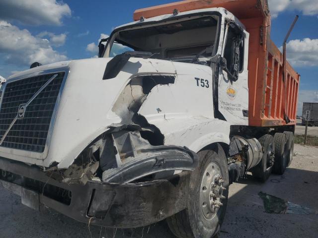 80722725 :رقم المزاد ، FLA129106 vin ، 2023 Volvo Vnr مزاد بيع