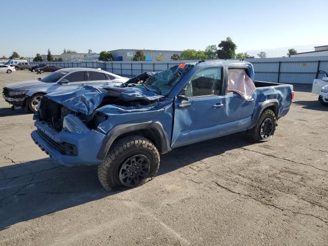 70197425 :رقم المزاد ، 5TFCZ5AN7JX163702 vin ، 2018 Toyota Tacoma Double Cab مزاد بيع