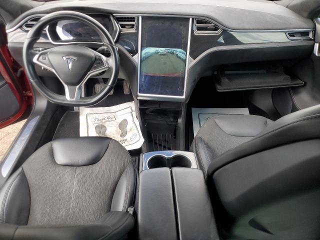 71014225 :رقم المزاد ، 5YJSA1E18FF118157 vin ، 2015 Tesla Model S مزاد بيع