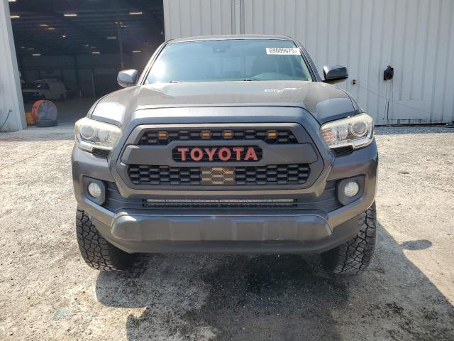 Aukcja sprzedaży 2018 Toyota Tacoma Dou, vin: 5TFAZ5CN7JX060896, numer aukcji: 69089675
