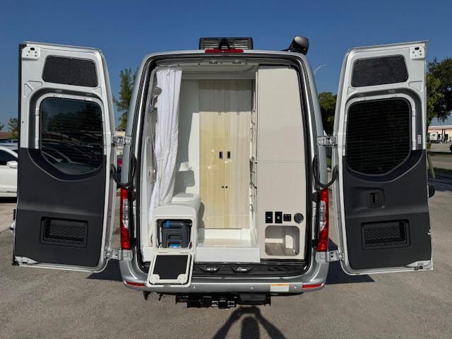 Продаж на аукціоні авто 2022 Mercedes-benz Sprinter 2500, vin: W1X4EBHY0NP484324, номер лоту: 70476525