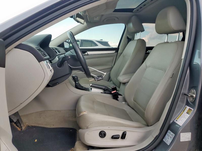 68614255 :رقم المزاد ، 1VWBH7A3XCC056515 vin ، 2012 Volkswagen Passat مزاد بيع