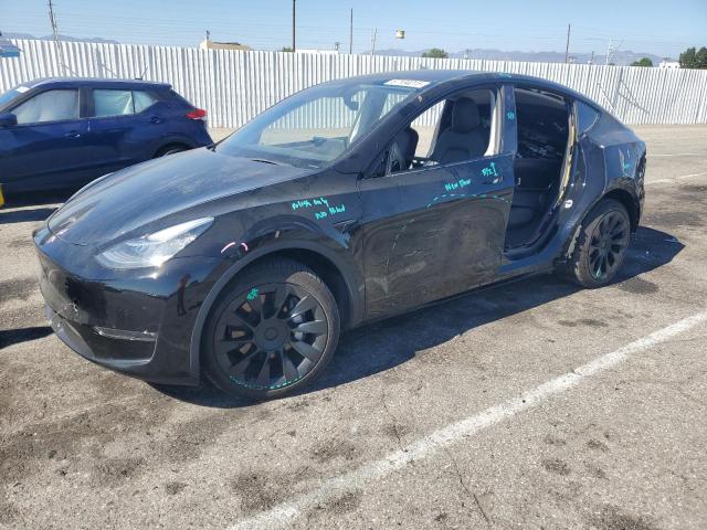 67134015 :رقم المزاد ، 7SAYGDEE3NF456029 vin ، 2022 Tesla Model Y مزاد بيع