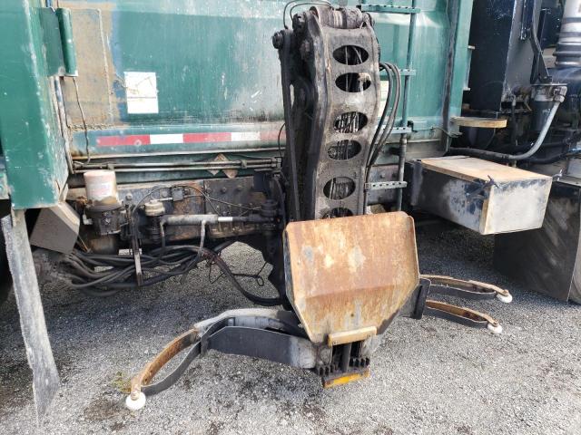 Auction sale of the 2002 Peterbilt Tractor 320, vin: 1NPZLD9X02D713751, lot number: 68274225