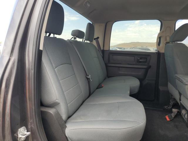 70066295 :رقم المزاد ، 3C6UR5HL3JG273327 vin ، 2018 Ram 2500 St مزاد بيع