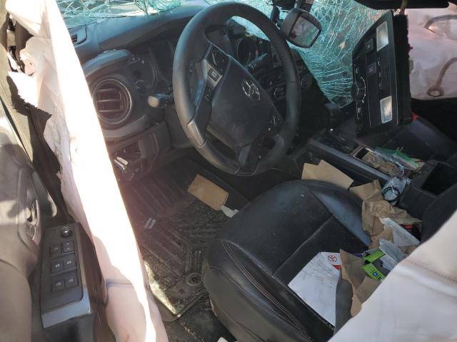 70197425 :رقم المزاد ، 5TFCZ5AN7JX163702 vin ، 2018 Toyota Tacoma Double Cab مزاد بيع