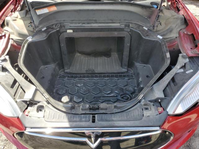 71014225 :رقم المزاد ، 5YJSA1E18FF118157 vin ، 2015 Tesla Model S مزاد بيع