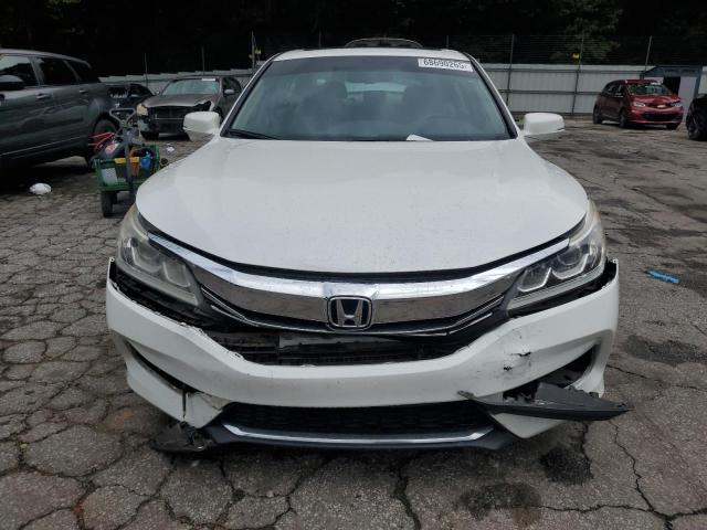 Продажа на аукционе авто 2017 Honda Accord, vin: 1HGCR3F81HA013851, номер лота: 68690265