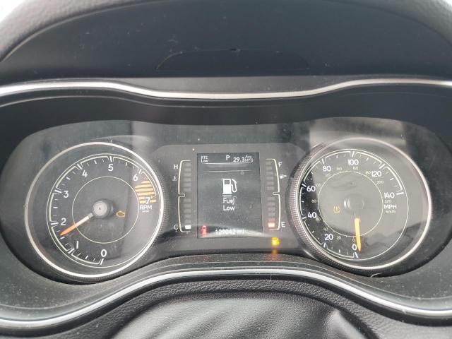 2019 Jeep Cherokee მანქანა იყიდება აუქციონზე, vin: 1C4PJLCB4KD266563, აუქციონის ნომერი: 67404795