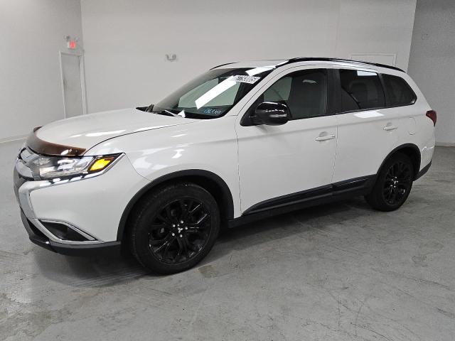 Продажа на аукционе авто 2018 Mitsubishi Outlander, vin: JA4AD3A31JZ044227, номер лота: 67793005