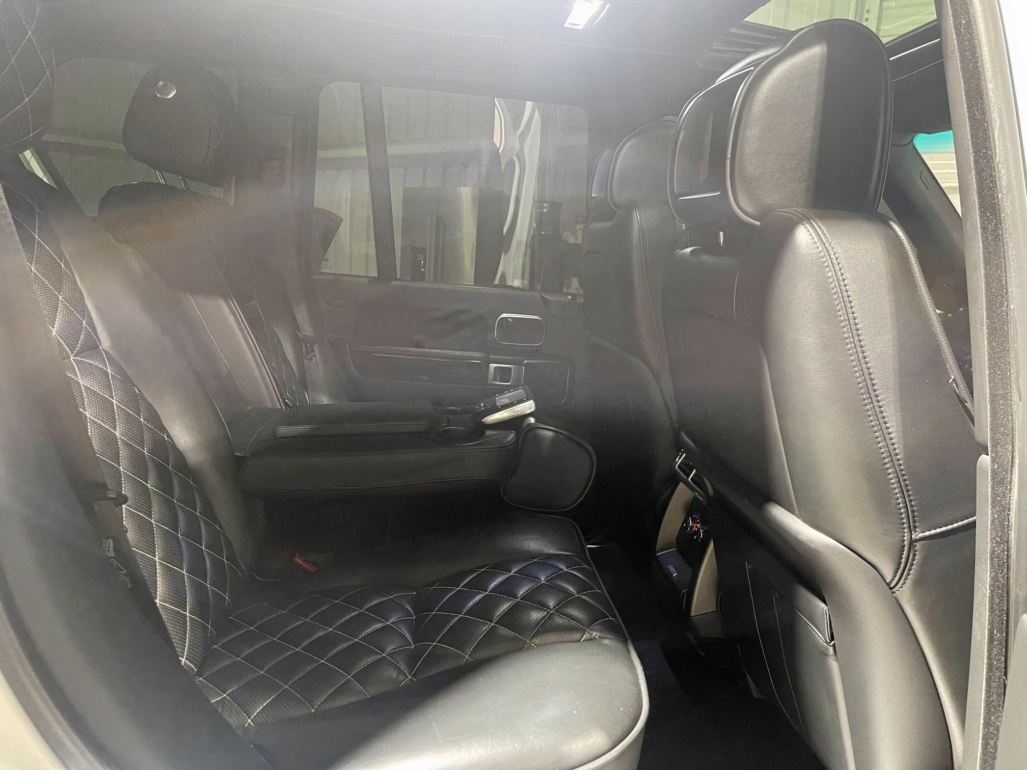 68226495 :رقم المزاد ، SALMF1E46BA357805 vin ، 2011 Land Rover Range Rove مزاد بيع