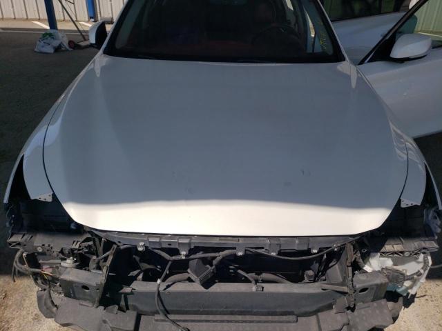 70642005 :رقم المزاد ، JN1EV7AR5JM440113 vin ، 2018 Infiniti Q50 Luxe مزاد بيع