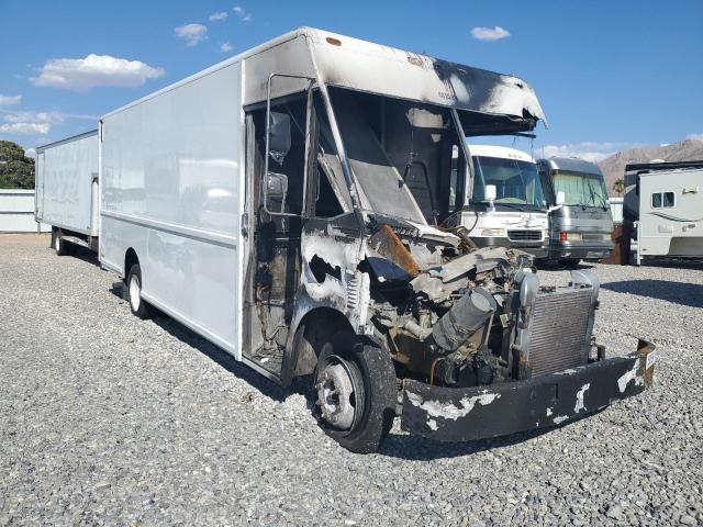 58596175 :رقم المزاد ، 4UZA5FFCXXCB81996 vin ، 1999 Freightliner Chassis مزاد بيع