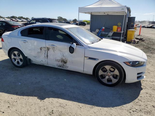 2018 Jaguar Xe მანქანა იყიდება აუქციონზე, vin: SAJAR4FX8JCP33842, აუქციონის ნომერი: 68106195