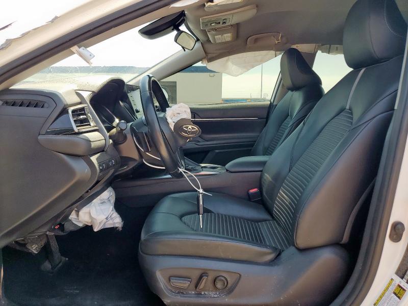 90200645 :رقم المزاد ، 4T1G11AK1MU533986 vin ، 2021 Toyota Camry مزاد بيع