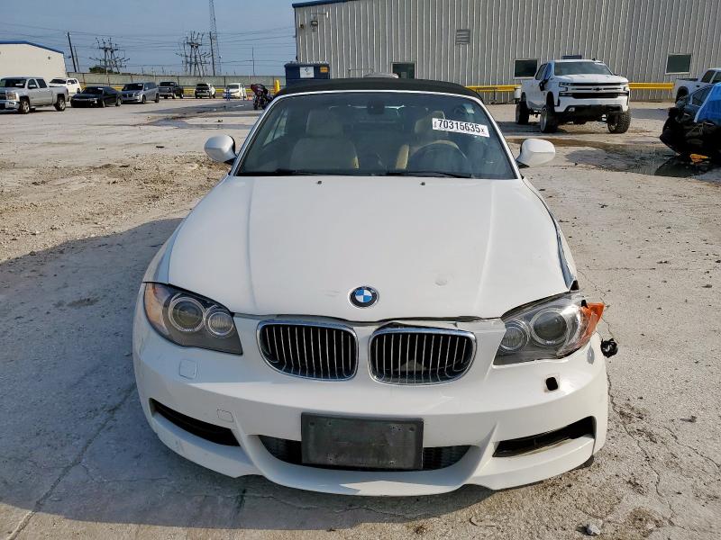 70315635 :رقم المزاد ، WBAUN7C59BVM25500 vin ، 2011 Bmw 135 I مزاد بيع