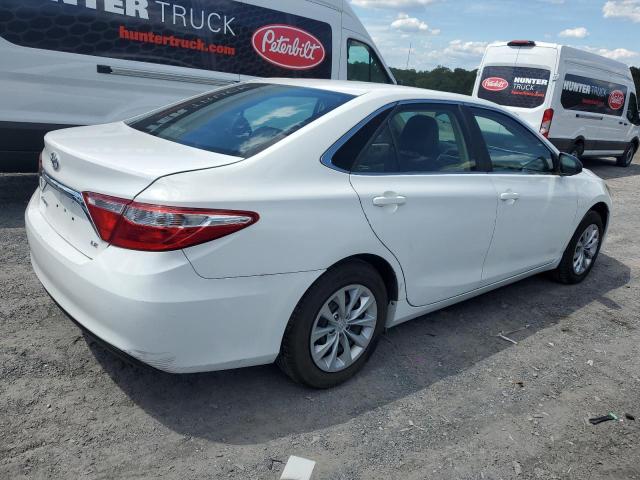 2017 Toyota Camry Le მანქანა იყიდება აუქციონზე, vin: 4T1BF1FK4HU688980, აუქციონის ნომერი: 70218165