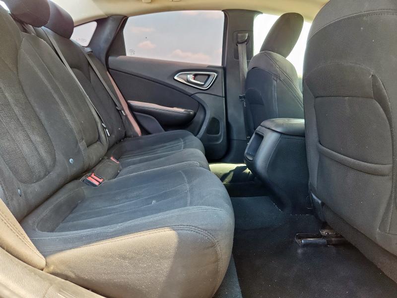 70809135 :رقم المزاد ، 1C3CCCAB0GN108044 vin ، 2016 Chrysler 200 مزاد بيع