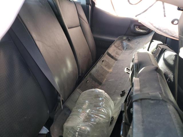 70197425 :رقم المزاد ، 5TFCZ5AN7JX163702 vin ، 2018 Toyota Tacoma Double Cab مزاد بيع