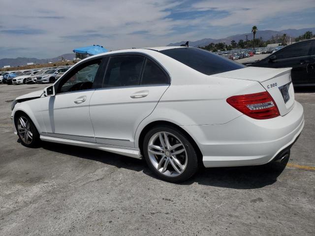 70055165 :رقم المزاد ، WDDGF8AB7ER314040 vin ، 2014 Mercedes-benz C مزاد بيع
