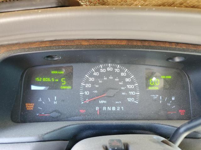 Продаж на аукціоні авто 2002 Lincoln Town Car, vin: 1LNHM83W92Y609433, номер лоту: 69147145