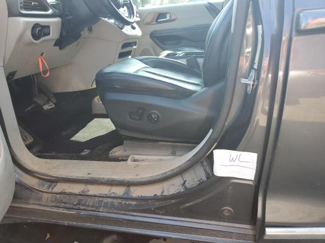 68026945 :رقم المزاد ، 2C4RC1BG5JR317889 vin ، 2018 Chrysler Pacifica مزاد بيع