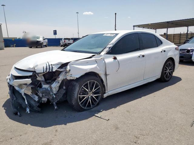 90200645 :رقم المزاد ، 4T1G11AK1MU533986 vin ، 2021 Toyota Camry مزاد بيع
