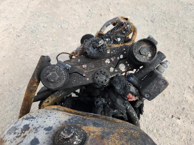 70561355 :رقم المزاد ، ZDM1LAAN15B004795 vin ، 2005 Ducati Supersport مزاد بيع