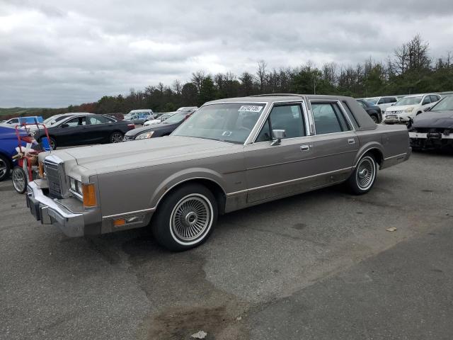 1989 Lincoln Town Car C მანქანა იყიდება აუქციონზე, vin: 1LNBM83F7KY627418, აუქციონის ნომერი: 67242135