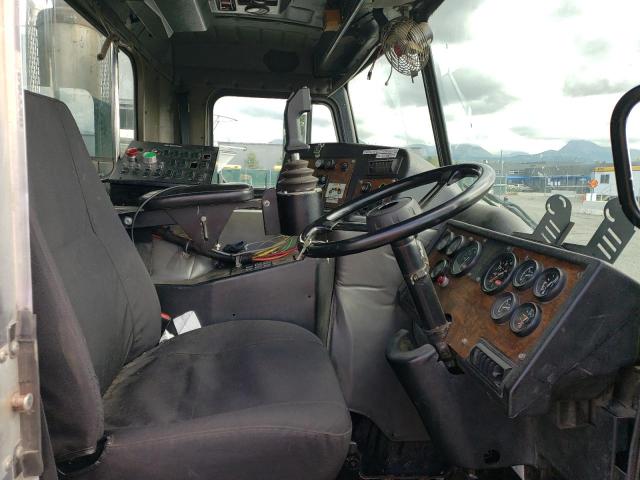 Auction sale of the 2002 Peterbilt Tractor 320, vin: 1NPZLD9X02D713751, lot number: 68274225