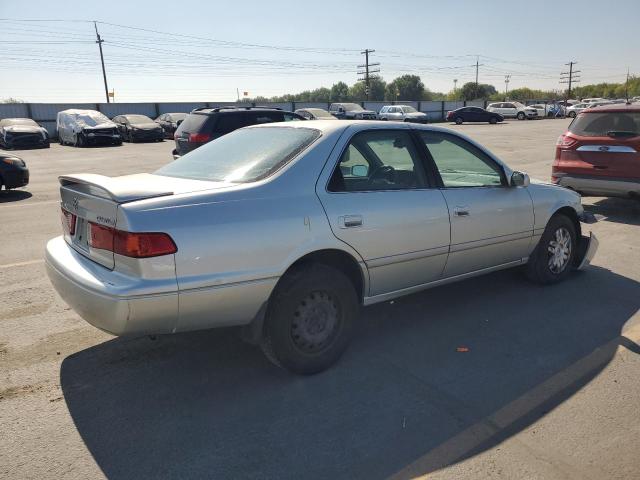 Продажа на аукционе авто 2000 Toyota Camry, vin: JT2BG22K5Y0529527, номер лота: 70292035