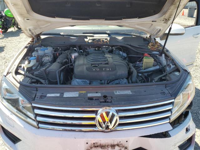 69992985 :رقم المزاد ، WVGEF9BP0FD006784 vin ، 2015 Volkswagen Touareg V6 مزاد بيع