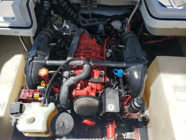 67990675 :رقم المزاد ، FGE5S003I516 vin ، 2016 Cobalt Boat مزاد بيع
