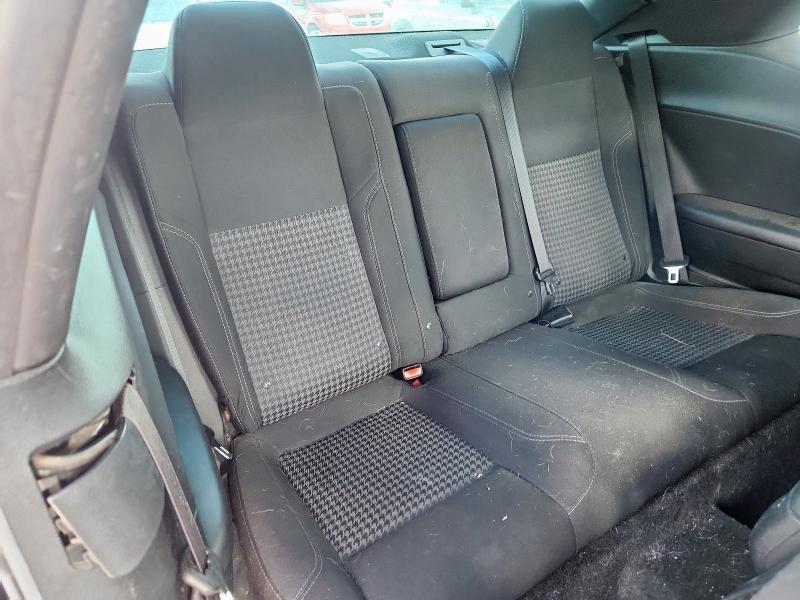 70044485 :رقم المزاد ، 2C3CDZAG5FH710005 vin ، 2015 Dodge Challenger مزاد بيع