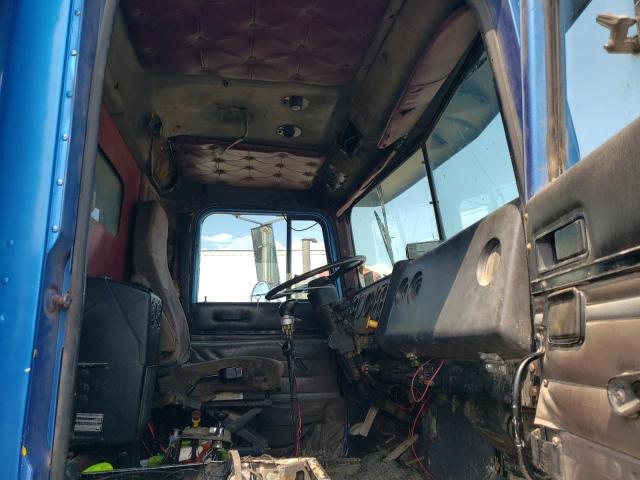 65962565 :رقم المزاد ، 2HSFHMZR6NC060948 vin ، 1992 International 9000 مزاد بيع