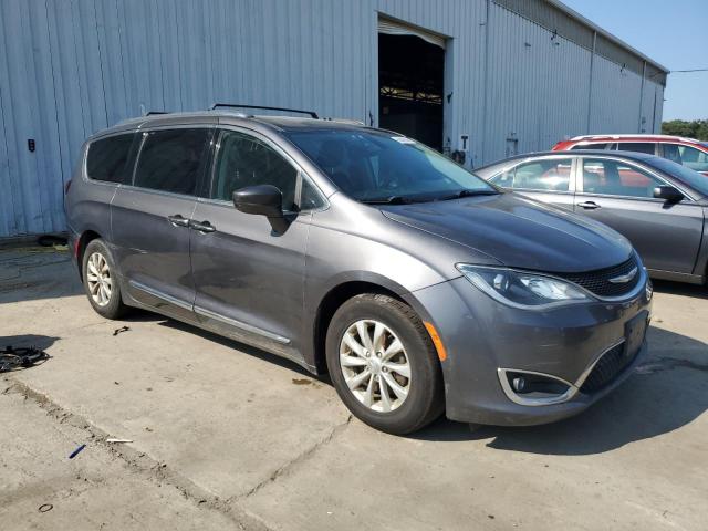 68026945 :رقم المزاد ، 2C4RC1BG5JR317889 vin ، 2018 Chrysler Pacifica مزاد بيع