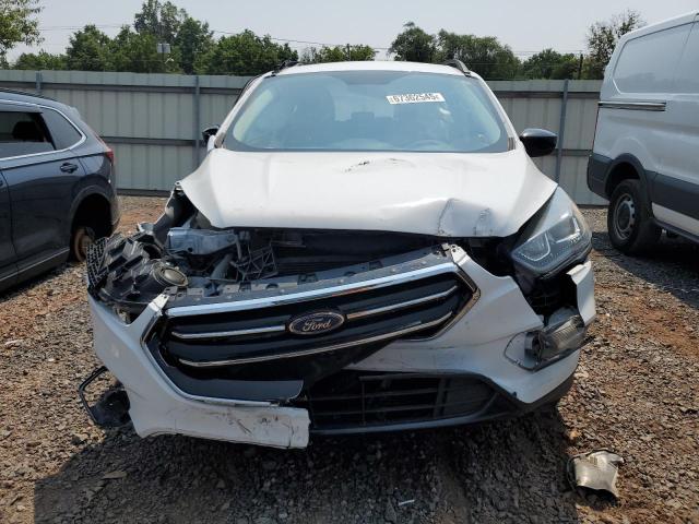 Auction sale of the 2017 Ford Escape, vin: 1FMCU9GD5HUB13571, lot number: 67362545