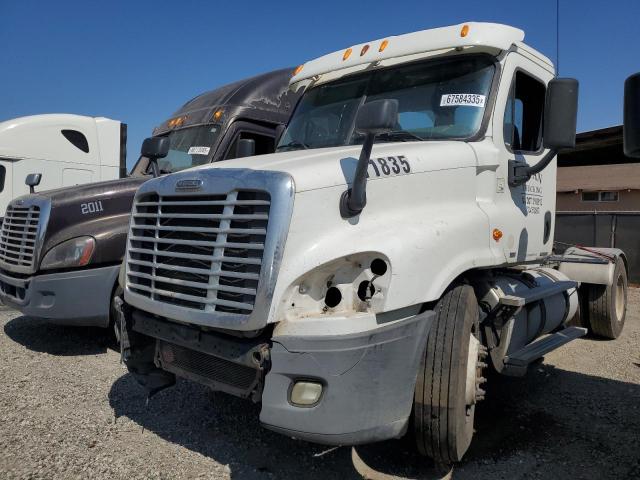 67584335 :رقم المزاد ، 1FUBGDDV4CLBF0494 vin ، 2012 Freightliner Cascadia 1 مزاد بيع