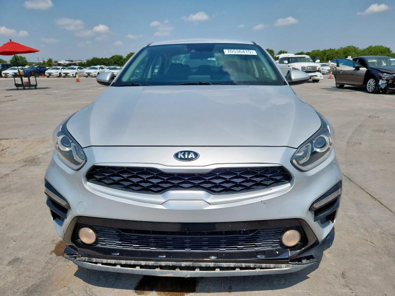 2020 Kia Forte მანქანა იყიდება აუქციონზე, vin: 3KPF24AD5LE186739, აუქციონის ნომერი: 70536415