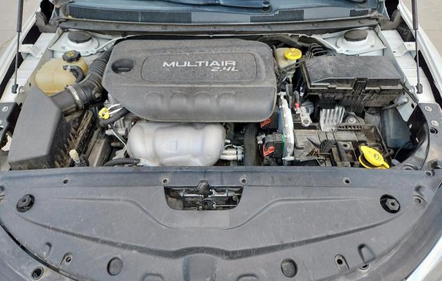 70809135 :رقم المزاد ، 1C3CCCAB0GN108044 vin ، 2016 Chrysler 200 مزاد بيع
